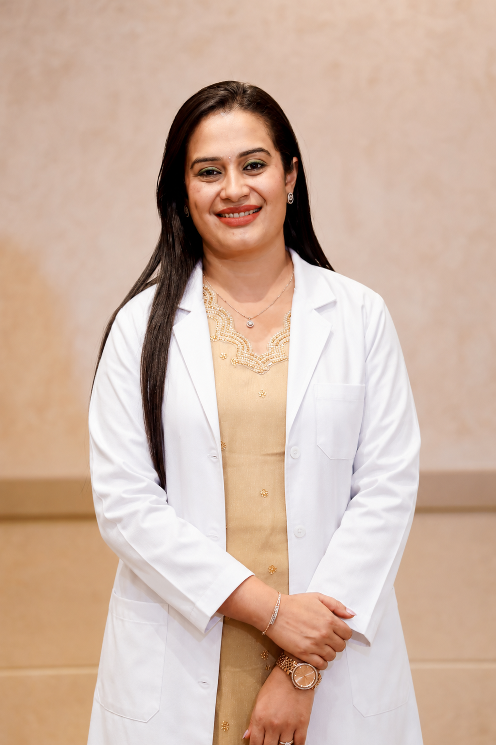 Dr. Aparna Bhatwal Goyal — Senior Radiologist, Indore